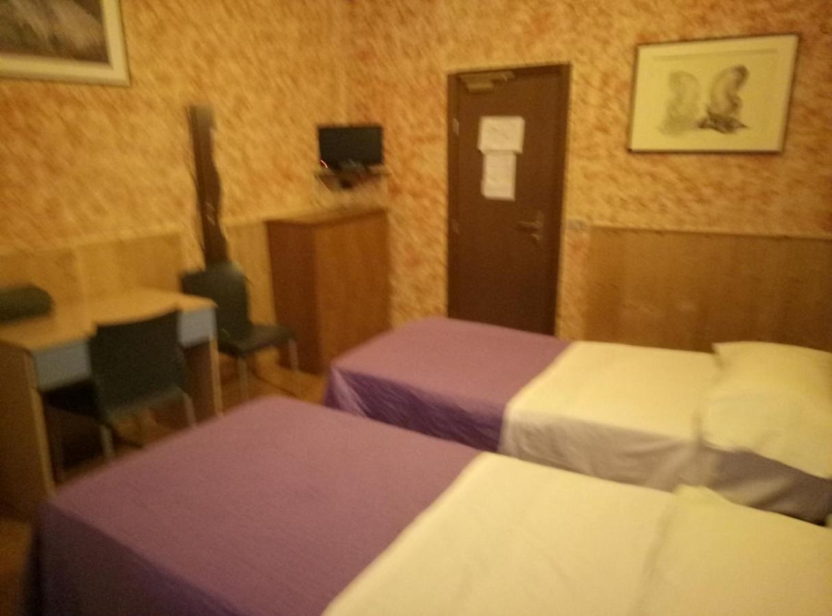 Hotel Ariosto Centro Storico Reggio Emilia Dış mekan fotoğraf